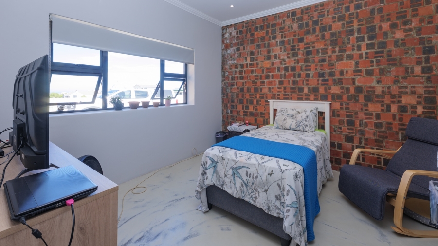 4 Bedroom Property for Sale in Agulhas Western Cape